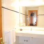 La Rivera Hotel 2*