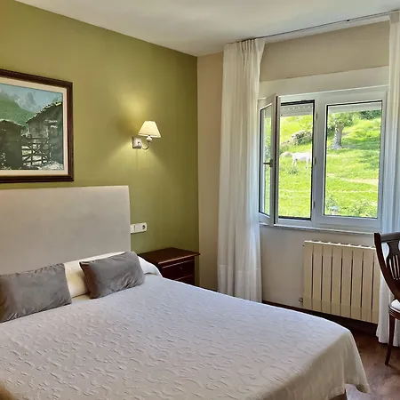 La Rivera Otel Arenas De Cabrales