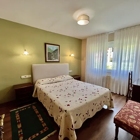 La Rivera Otel Arenas De Cabrales