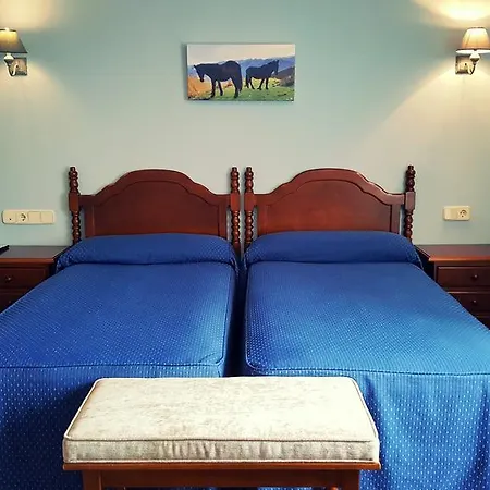 Hotel La Rivera 2*