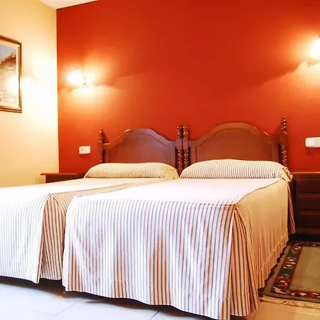 Hotell La Rivera Arenas De Cabrales