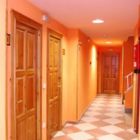 La Rivera Otel Arenas De Cabrales