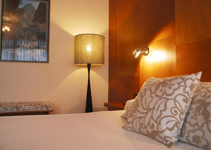 Hotel La Rivera Arenas De Cabrales