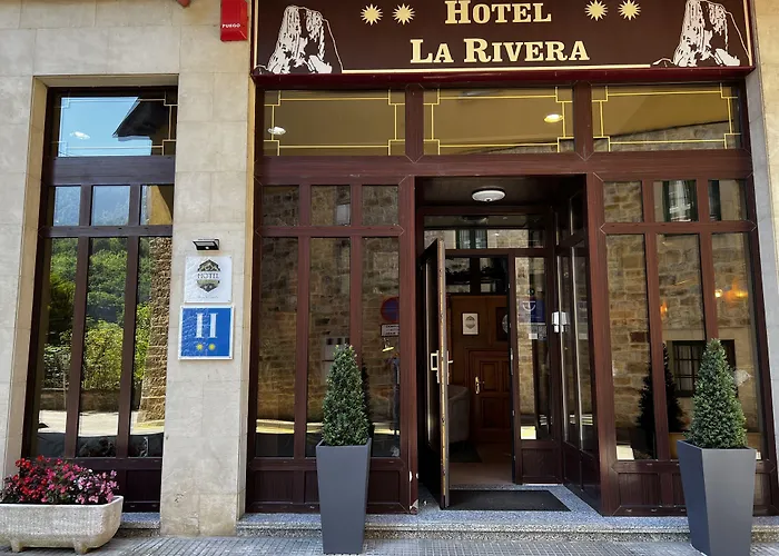 Hotel La Rivera Arenas De Cabrales