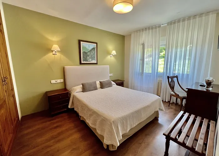 Hotel La Rivera Arenas De Cabrales